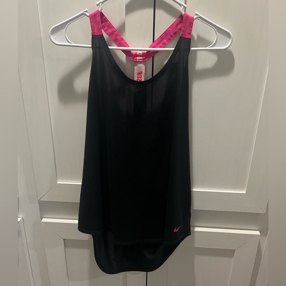 Women’s large Nike tank